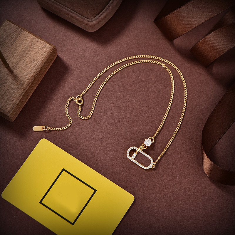 

New Gold Bracelet And Pearl Necklace Set Womens Luxury Designer Simple Love Bracelet Heart Chain Necklace Letter Wedding, Free