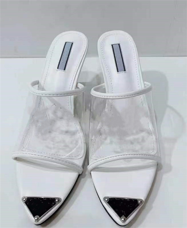 Nouveaux créateurs de luxe Femmes Pantoufles Transparent PVC Sandales Femmes Lettre Imprimé Pantoufle D'été Diapositives Dame Tongs Plat Plage Re