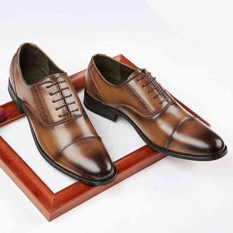 

Dress Shoes 2022 New Carved Round Head Leather Business Shoes Men's Formal Gentle Office Professional Casual Derby 220812, Black