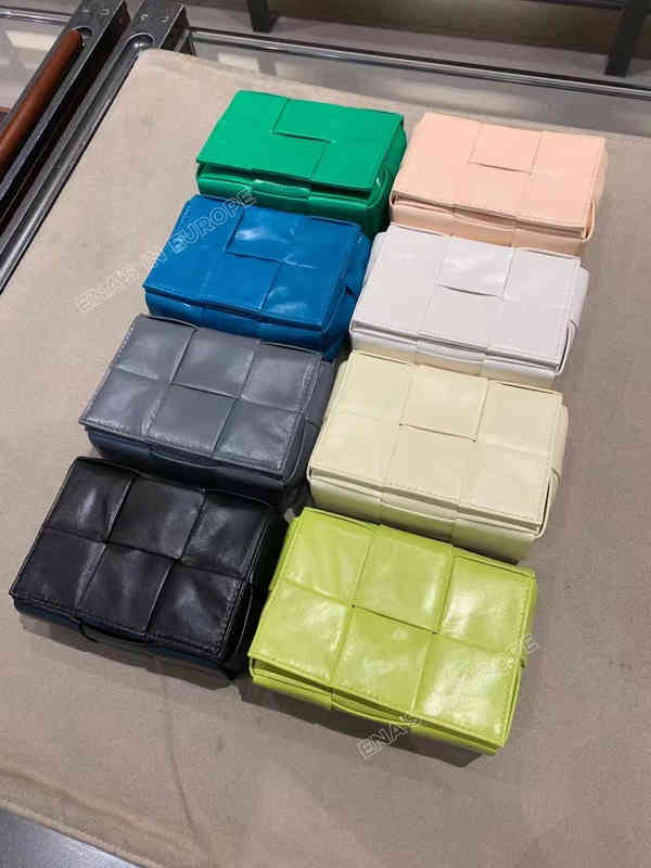

Designer Women Bottegass Handbags Venetas Mini Cassette Woven Oil Wax Skin Small Square Single Shoulder Box Women's, Color consultation notes