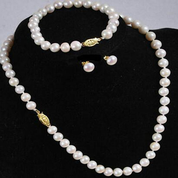 

Real Natural 7-8MM White Akoya Cultured Pearl Necklace Bracelet Earring Set