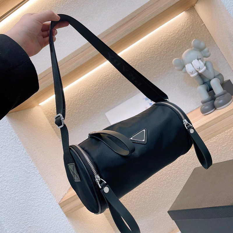 

Designers Luggage Crossbody Bags Fashion Black Nylon Duffle Tote Men Women Shoulder Travel Sports Bag Large Capacity Duffel Bag Handbag Gentleman Handbags Totes