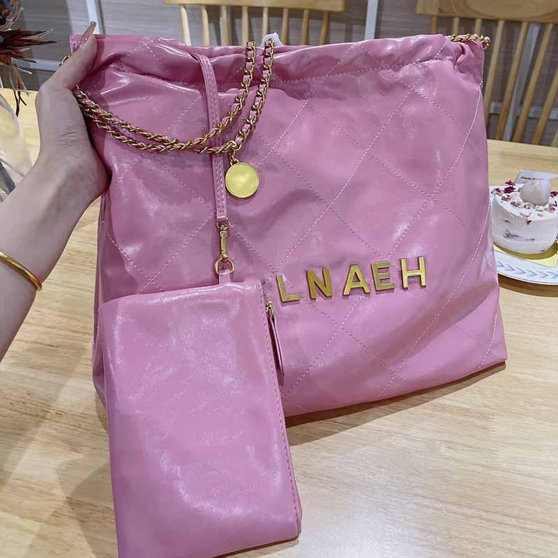 

Vintage Women 2022 Designer Bags Oil Wax Handbag Designers Classic Gold-Tone Hardware Letter Metal Leather Chains Shopping Bags Cross Body Shoulder Bag, White