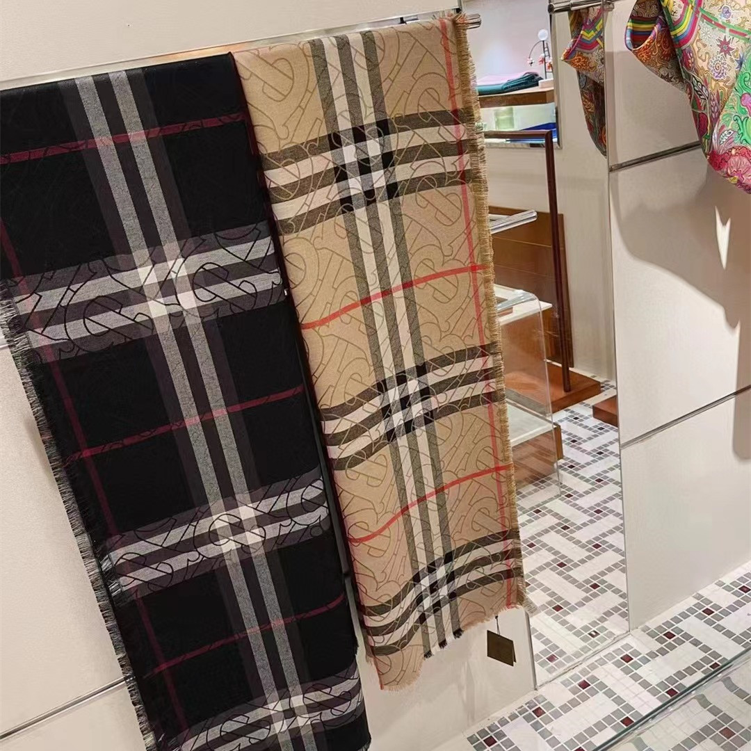 

Two Colors for Burberry New Metallic Exclusive Logo Check Scarf Wool and Silk Blend Fabric 70cmx220cm Fashion Design Women s Scarf