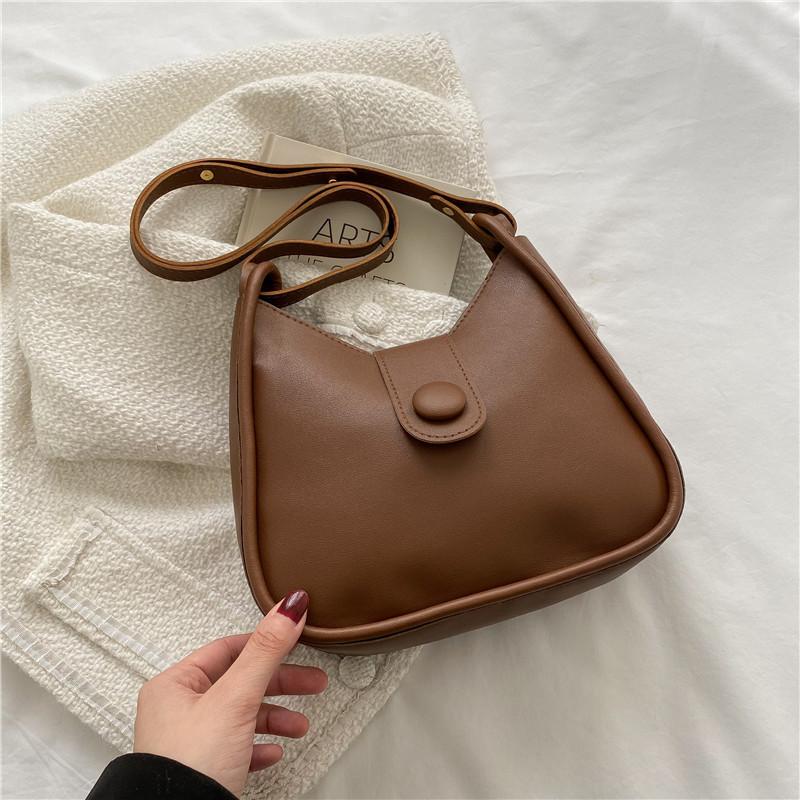 

HBP Pop parcel female spring fashion retro broadband shoulder Messenger bag, Khaki