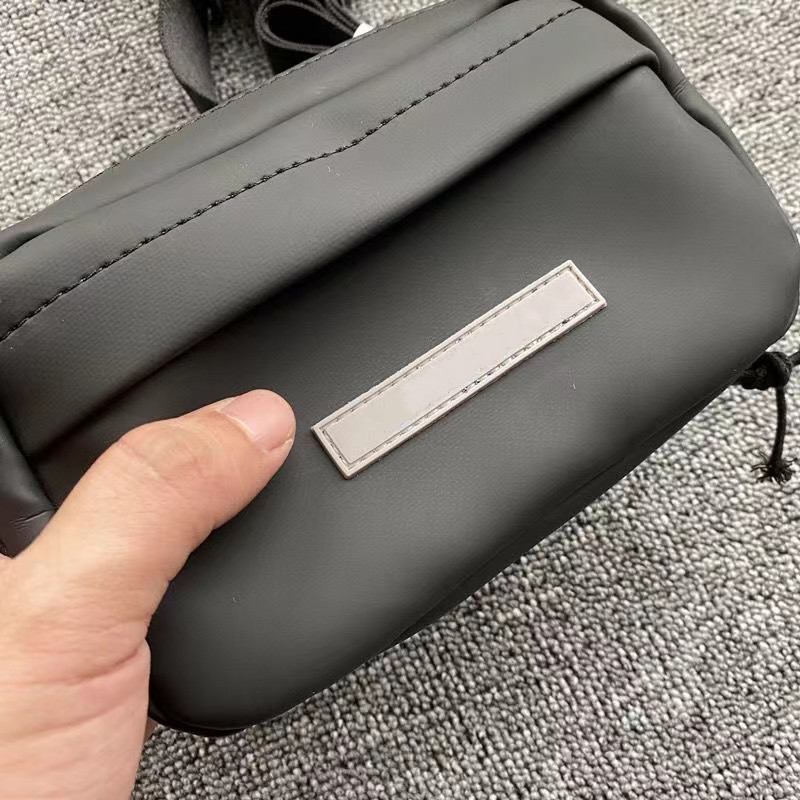 

Ess Men's women's fashion street designer chest bags Single Shoulder Bag Messenger mobile bag hip hop, Black
