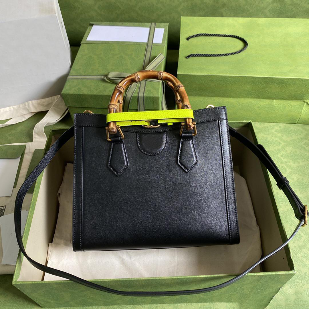 

Top Leather Tote Bags CrossbodyBags Luxury Designers Handbag Bamboo Double Handle Golden Metal Letter decoration shoulder bag large capacity fashion, Not for sale;not sold separately.