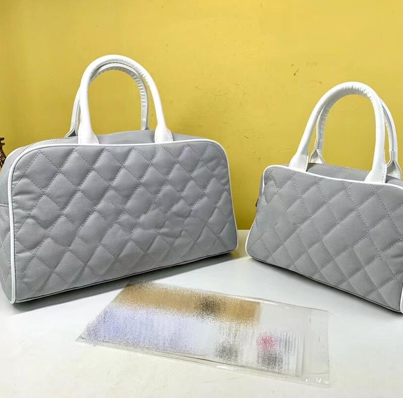 

New Style Fashion Totes Women Simple Rhombus Lattice Letter Printing High Capacity Zipper Portable Travel Bag High Quality Luxurys Classic Handbags, Grey (small27*9*17cm)