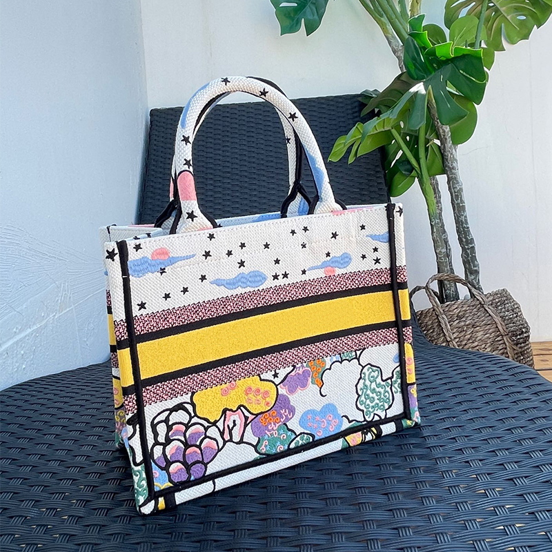 

the tote bag totes bag handbags women summer small fresh Fashion Classic handbag Womens Street Trend Large Capacity Pattern Embroidery, Do01 26*11*21cm