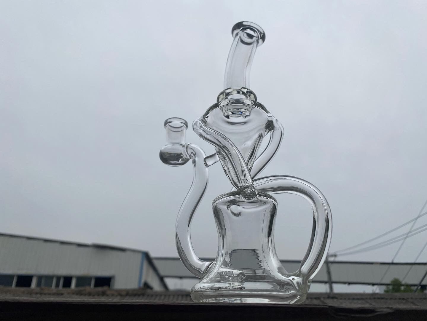 

Discount Unique BIAO Glass recycle Style Hookahs Water Pipes with clear color 14mm joint