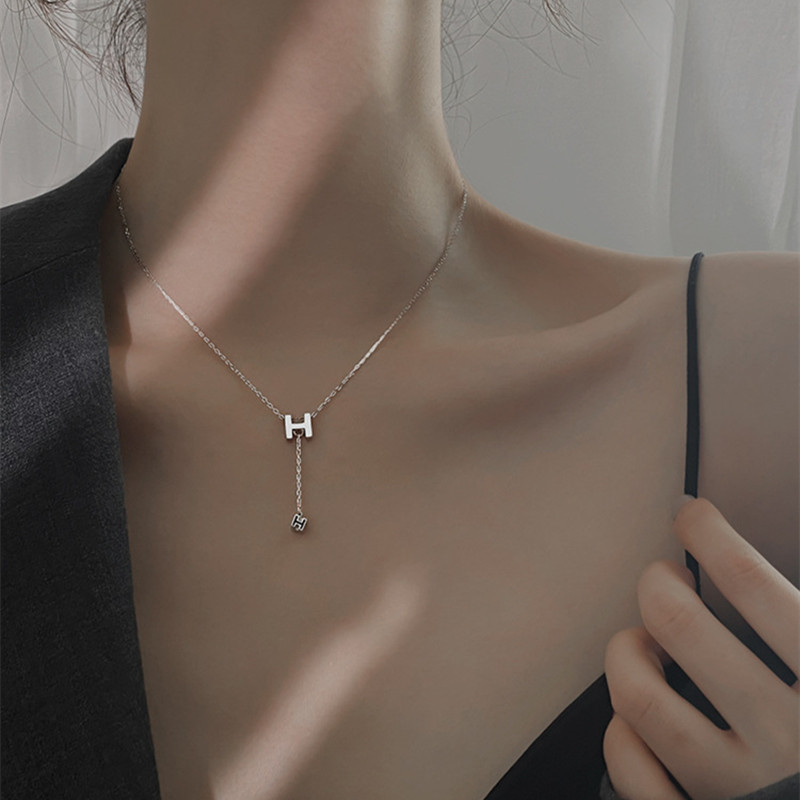 

925 Sterling Silver Letter Tassel Necklace for Women's Versatile New Fashion Sense Clavicle Chain Style