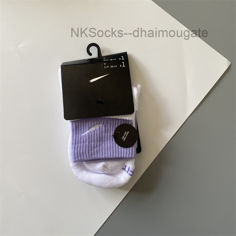 

Classic Men Fashion Socks Hook Brand Color Stitched Men's Women's Long Tube Sports Training Sock Street Couple Middle Tubes Luxury Medium Sportsocks Eur Size Y97m, Medium tube 2