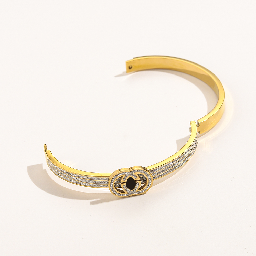 

2022 New Fashionable Bracelets Women Bangle Luxury Designer Jewelry Crystal 18K Gold Plated Stainless steel Lovers Gift Bangles Mens Bracelet ZG1440