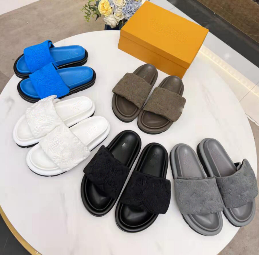 

Designer Women Pool Pillow Comfort Slipper Lady Nylon Wide Strap Filled Soft Down Printing Leather Sunset Flat Rubber Slide Sandal Size35-42, Box