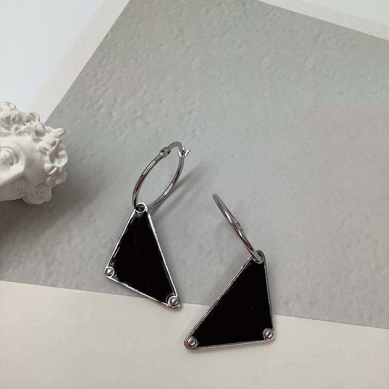 

2022 Silver Earrings Designer For Women Luxurys Designers Hoop Earring Triangle Stud Earrings Wedding Top Quality D2206183Z