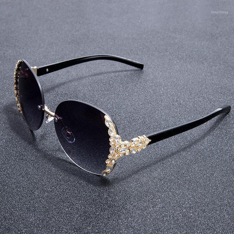 

Sunglasses Emosnia 2022 Women Diamond Oversized Shield Glasses Gradient Vintage Brand Designer Eyeglasses Frames Rimless Glass