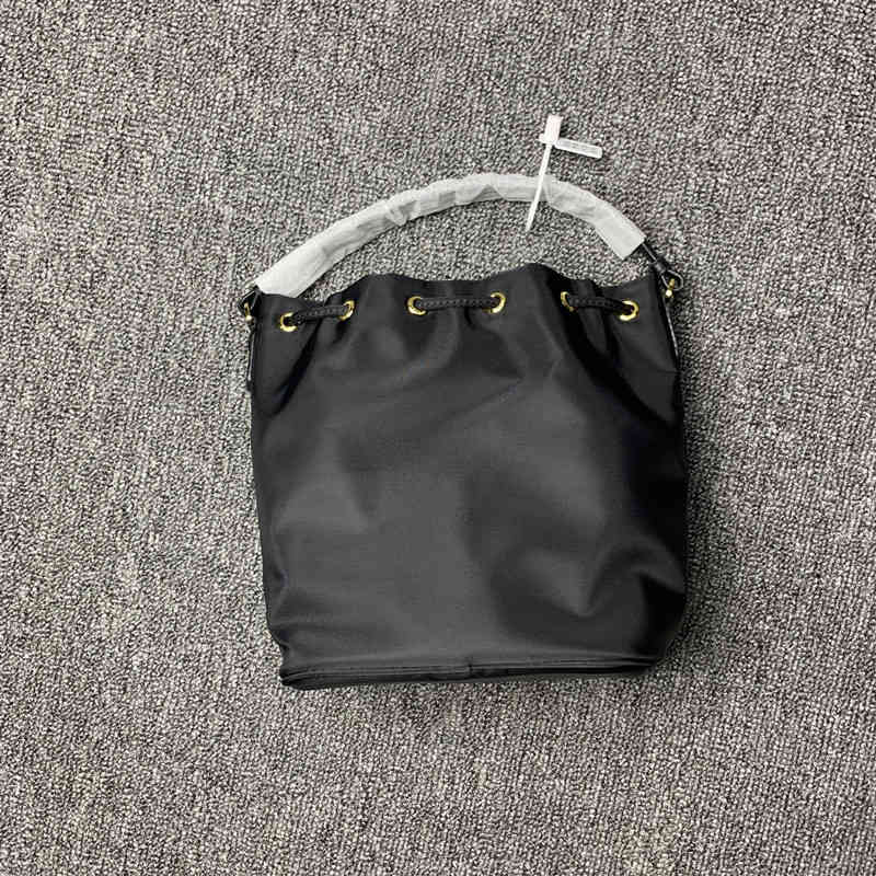 

Handbags female autumn and winter new family drawstring bucket nylon cloth hand sling one Shoulder Messenger Bag women's bag Purse, Black