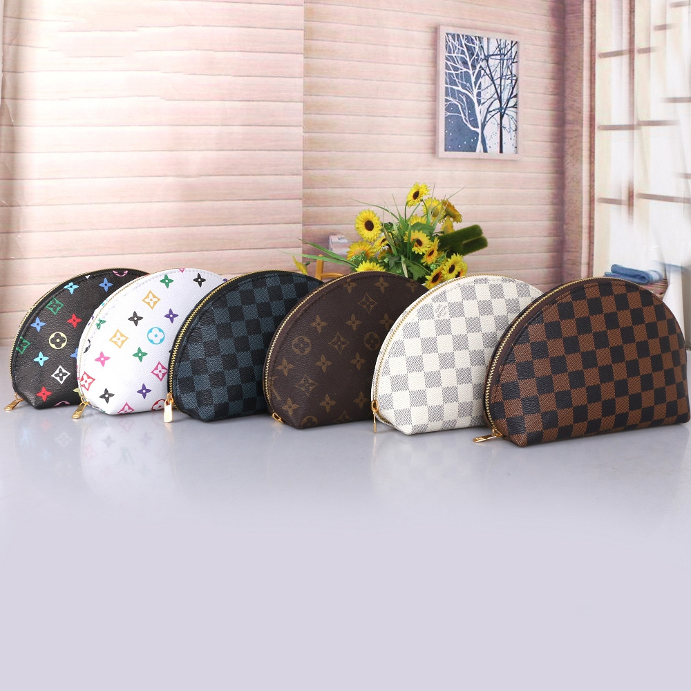 

GGs LVs louiseity viutonity LOUISS VUTTONS Women Cosmetic Bags Organizer Famous Makeup Bag Travel Pouch Make up Bag Ladies Cluch Purses 4pcs Wallet