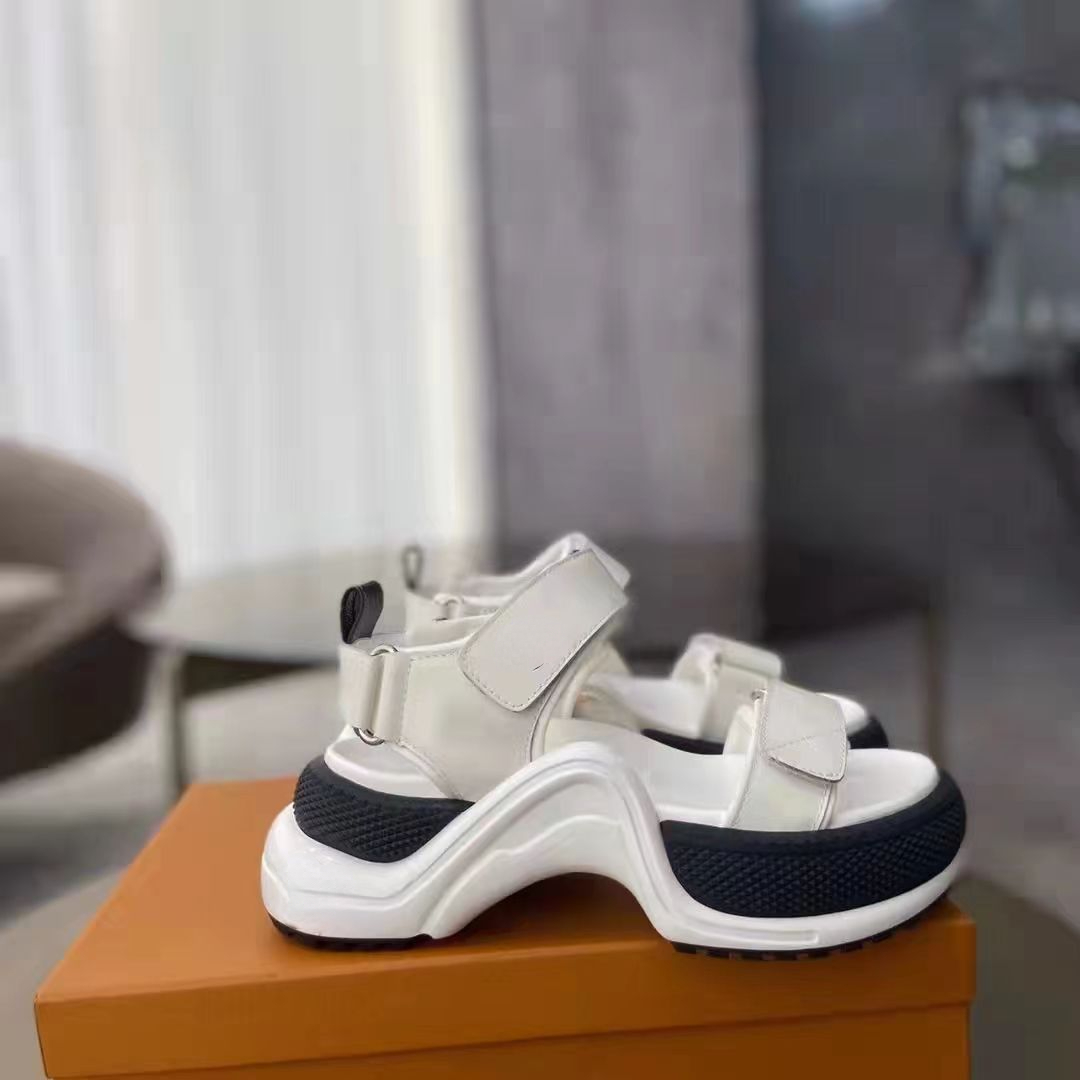 Sandales de sport d'été OP57 pour femmes Soles épaisses en cuir bouton Velcro Sponge Lightweight All-Match Open-Toe Beach Chaussures