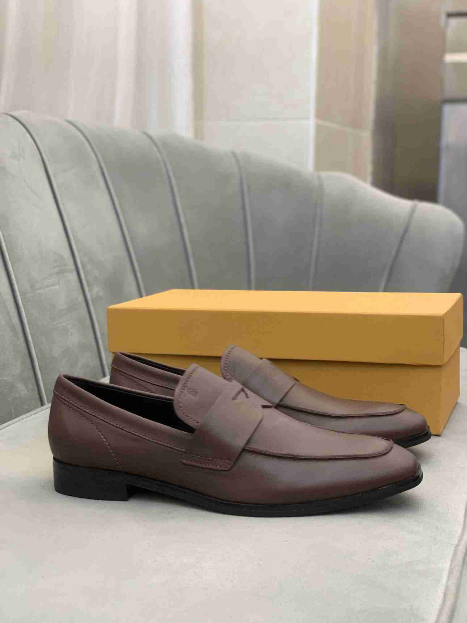 

Orignal Box New Style Mens Oxfords Shoes Business Drive Dress Casual Slip On Real Leather Office Top Quality Size 38-46, With brand logo 1612270