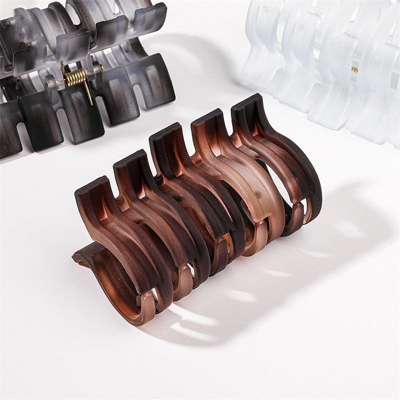 

Length 7.5 CM Mist Face Irregular Hair Clamp Women Medium Size Claw Hair Clips European Female Ponytail Plastic Crab Hairpins Headdress Wholesale