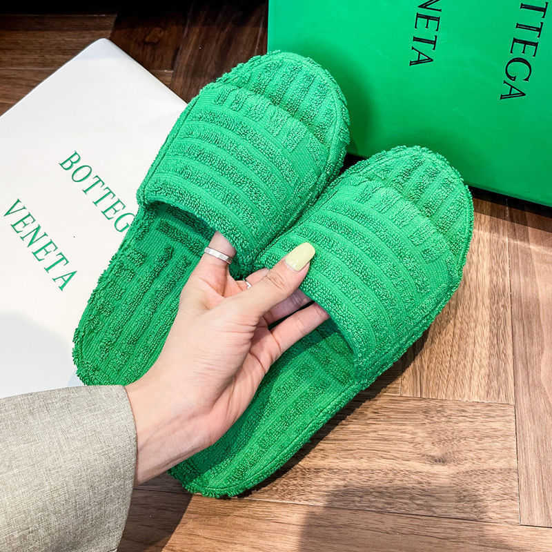 

Green Plush Slippers Women's 2022 Home and Out Flat Bottom Thick Mona Same Flip Flops