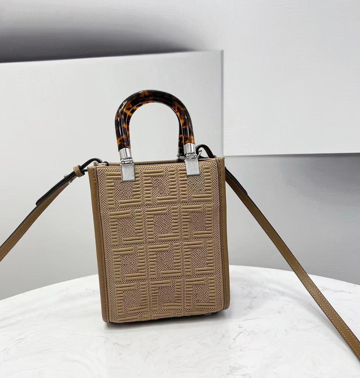 

top luxury designer purse hot network cloth letter mini bag woman cross shoulder wallet tortoiseshell handle Fashion Lady handbag lady popular handbags, Red