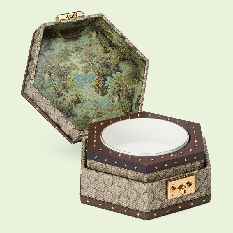 

Dog Feeder Travel Pet Bowl Hexagonal beige and ebony canvas with studs wood trim for easy carrying eco-friendly feed station solution puppy supplies