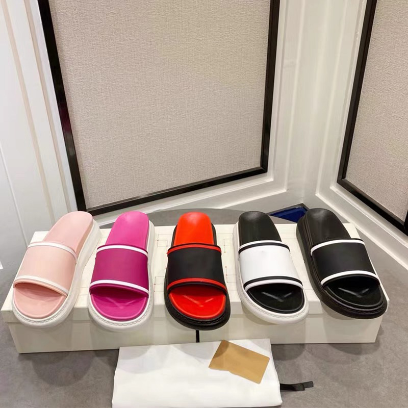 

2022 Summer Designer Slippers for Mens Women Letters Print Flat Slipper Fashion Google Popular Rubber Sandal Trendy Beach Shoes Multi Style with BOX