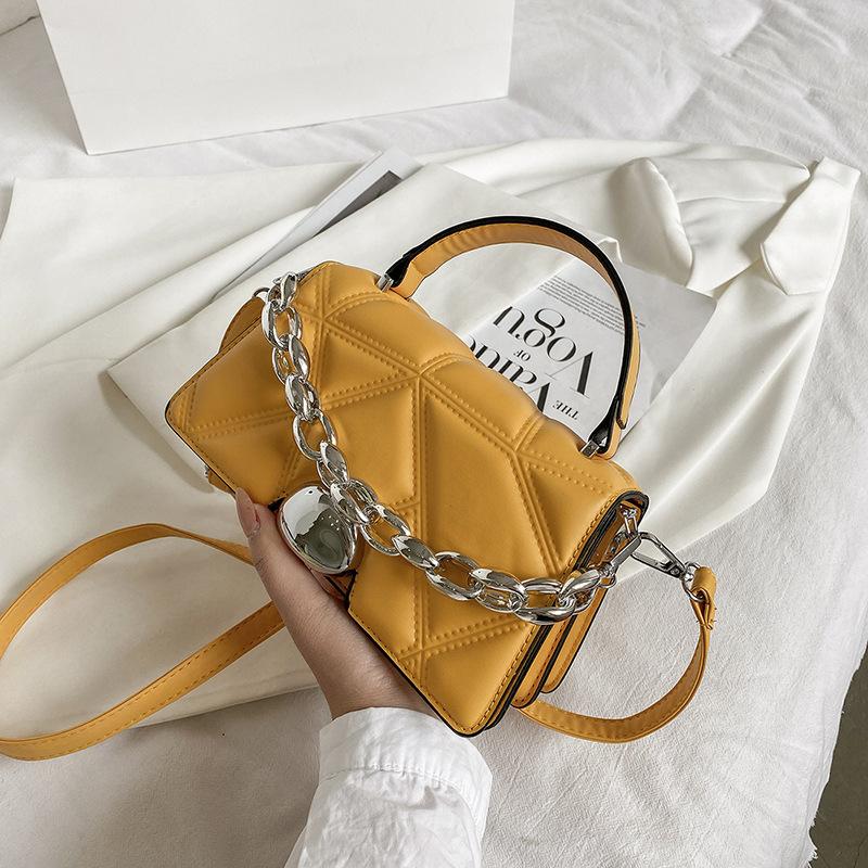 

Evening Bags 2022 Autumn Fashion Trend Classic All-match Simple Chain Embossed Macaron One-shoulder Messenger Handbag Pochette Femme, Black