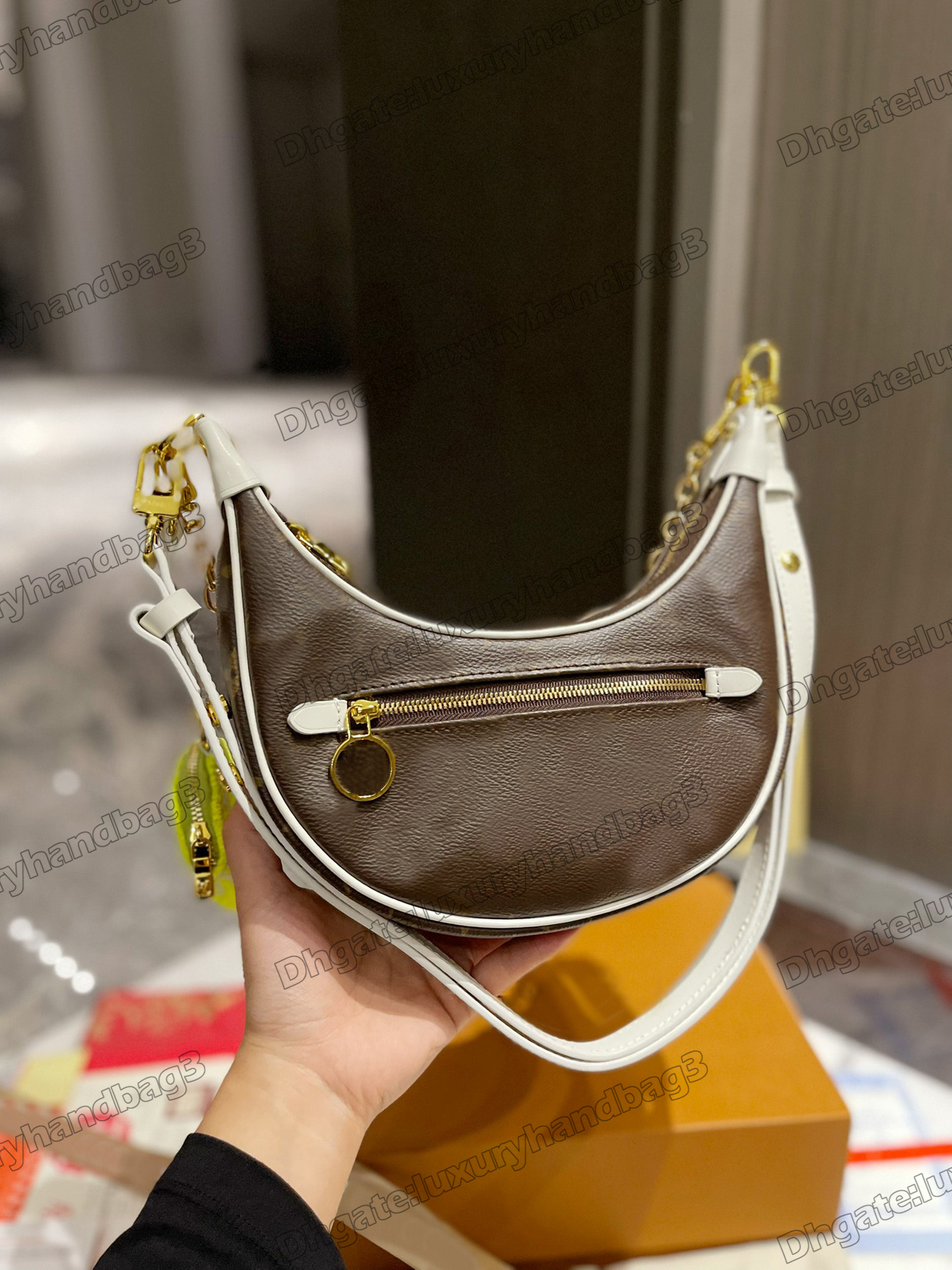 

2022 Match Loop Half-Moon Baguette Shoulder Bag Monograms Jacquard CrossBody With Bright Yellow Zippy Coin Purse Womens Underarm Handbag