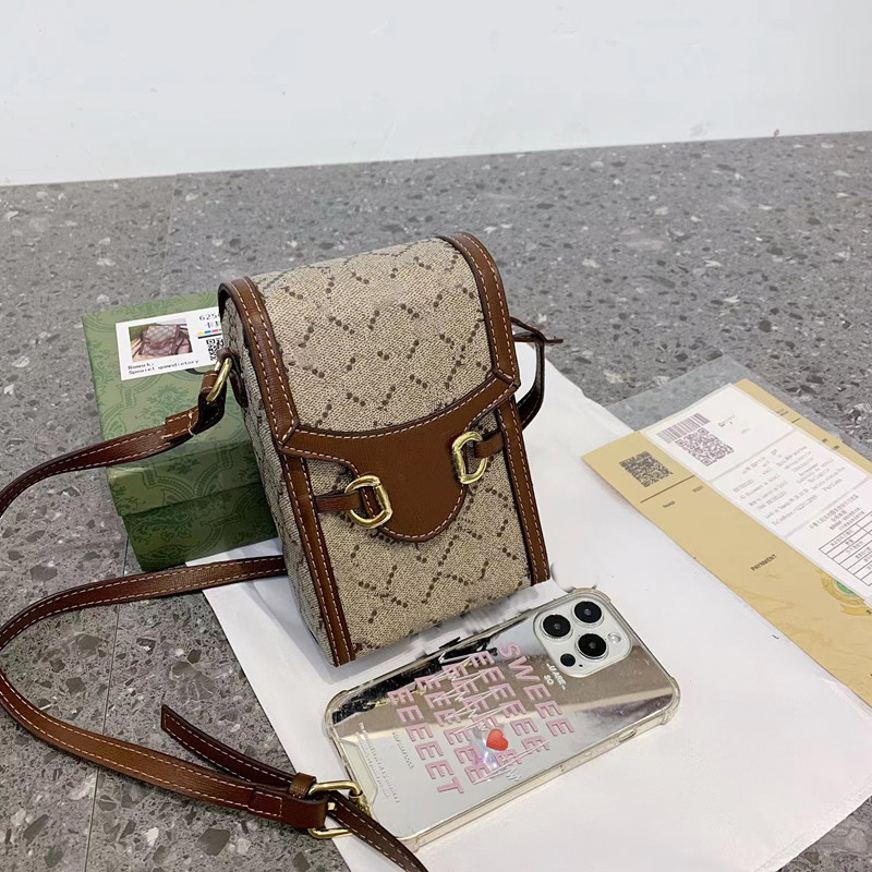 Sac à bandoulière de créateur sacs de téléphone Pu Le cuir crossbody bourse Lady Small Messenger Packs Two Couleurs avec la boîte de poche de la