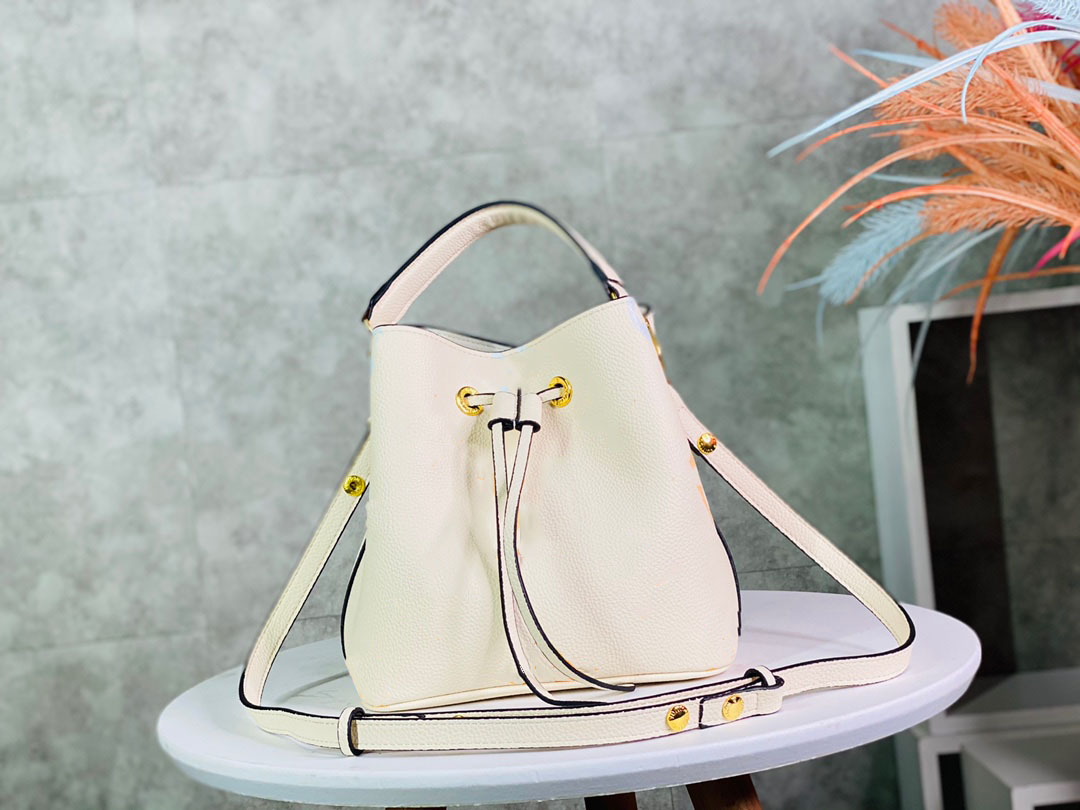 

2022 high quality Luxurys Designers Totes bucket famous Drawstring flowers embossed fashion Pure color pattern flower spring 05, Blue #m45709