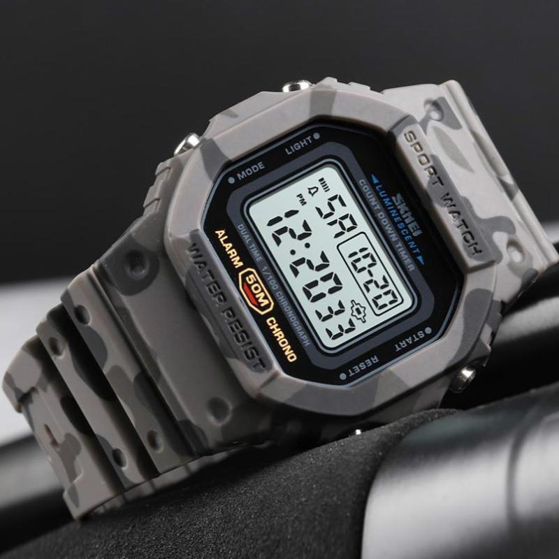 

Wristwatches SKMEI 1628 Digital Sport Watch Men 2 Time Count Down Mens Fashion Retro Male Watches Reloj Hombre, Black
