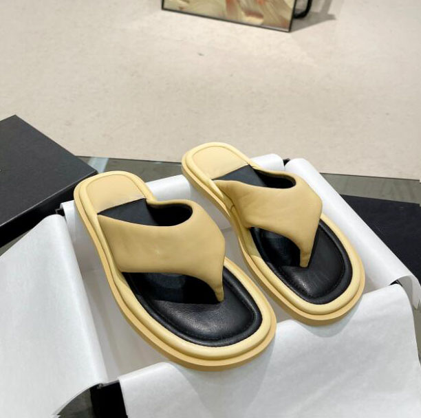 

Luxury Designer Sandals 22S Women Flip-Flops Thick Bottom Square Toe Slippers Genuine Leather Outsole Sheepskin Lining Beach Shoes 0004, Color 5