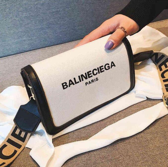 

Summer Women Purse and Handbags 2022 New Fashion Casual Small Square Bags High Quality Unique Designer Shoulder Messenger Bags Y007, Black