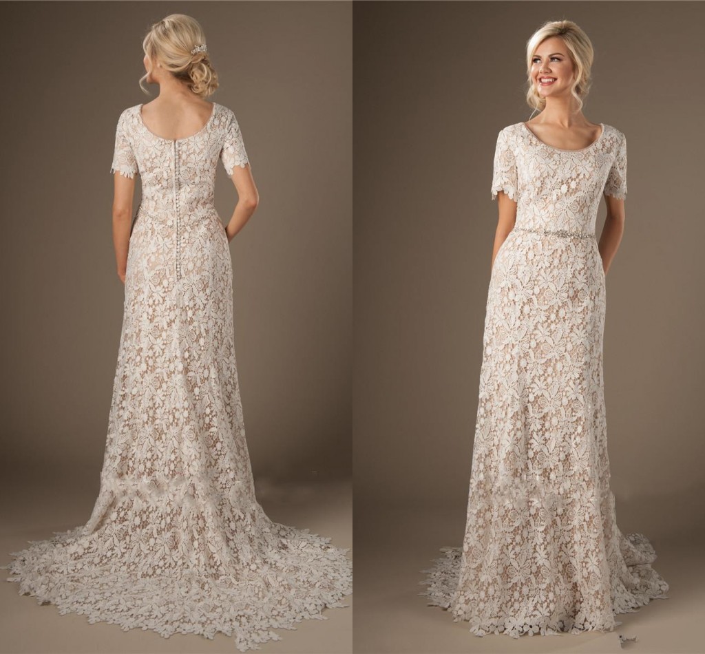 

Champagne Modest Wedding Dresses Lace Gowns With Short Sleeves Scoop Neck Vintage Buttons Back Boho Bridal Gowns Vestidos De Novia, Red