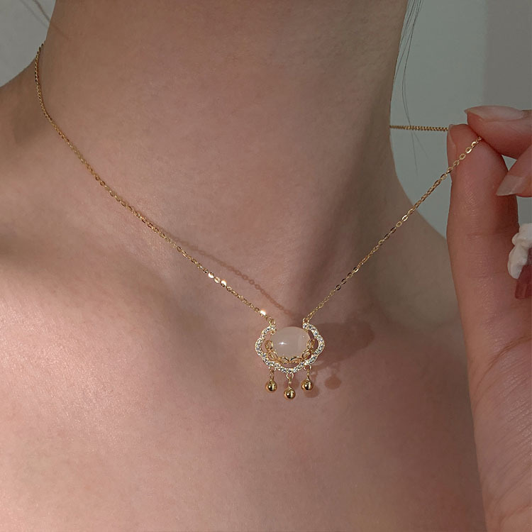 

Necklace S925 Sterling Silver Ful Chalcedony Long Life Safety Lock Necklace Female Summer Light Luxury Sense Advanced Clavicle