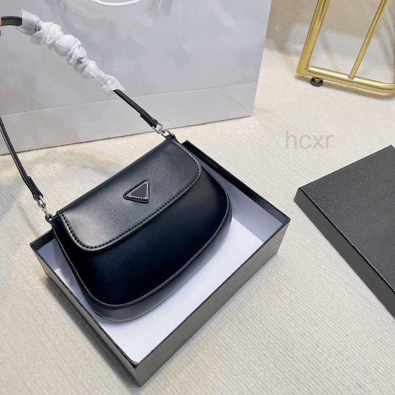 

designer large bag Women shoulder bags chain Leather crossbody bag fashion quilted heart leather handbags female famous designer purse bag 2023 tops quality