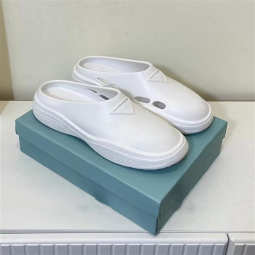 

2022 newest Designer fashion Mens Womens Sandals Slippers Classic Real Leather rubber Slides Platform Flats Flip Flops Shoes Sneakers Boots unisex size 35-45