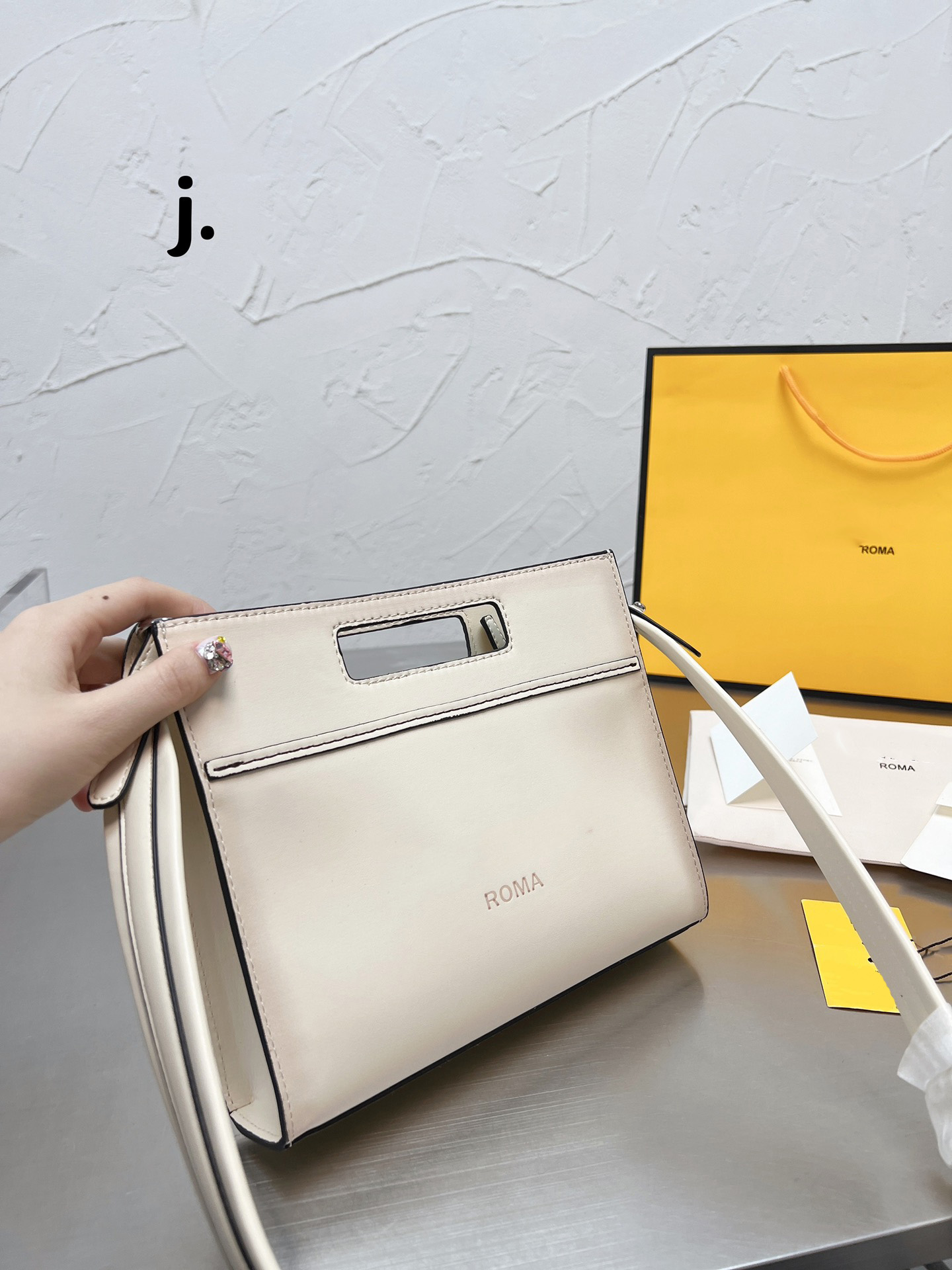 

Designers shoulder bag Luxury tote purse handbag message bags cluth top quality Brand classic Genuine leather Crossbody Lady Original Box SIZE 24CM OL Beige, White