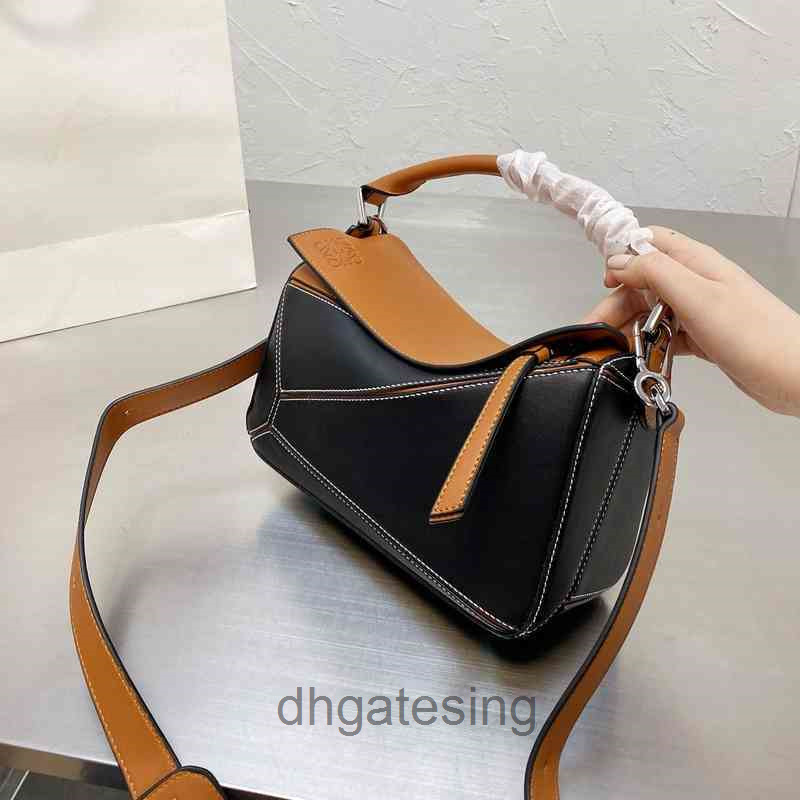 2022 Sac Loewbag en cuir à main de sac à main épaule des femmes sacs diamant épaule simple puzzle haut de gamme puzzles grande capacité 3 0x2o