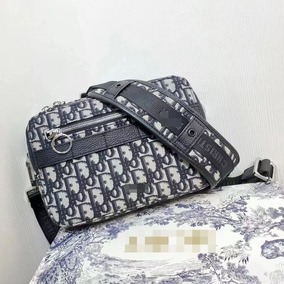 

Designer 5a quality Crossbody Bags 2022 Mens Postman Camera Shape Man Oblique Genuine Leather Canvas Messenger Galaxy Hanbdags Purse Embroidered, I need see other product