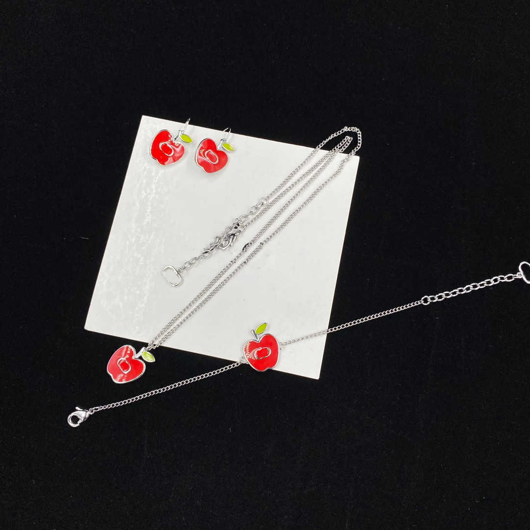 Doll Necklaces Vintage Choker Collier Stainless Steel Necklace Wholesale Dog Tags for Jewelry Hollow Locket Pure Gold-image-750340073