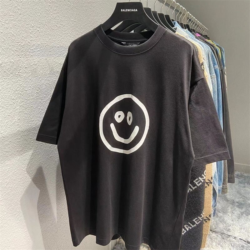 

Designer Mens T-shirt Balencaigass Original Paris spring summer luminous smiling face offset round neck embroidered loose back mens womens Tshirt, Black