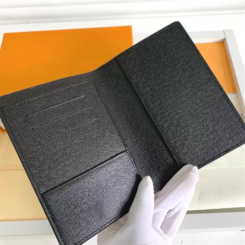 

PASSPORT COVER Womens bag Fashion cases Passport Protection Case Trendy Cre228e