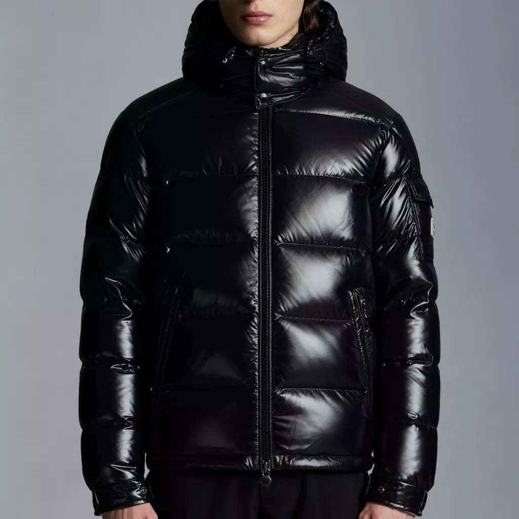 Luxury Designers Monclair Men&#039;s Short Down Jackets Parkas Quilted Nylon 90% Down 10% Feather Classic Casual Sport Size M XXXL Black-image-783053629