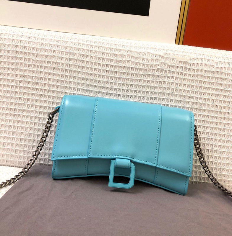 

Designer ladies handbag Evening Bags leather luxury top quality open-top interior compartment cross body shopping mother and baby use size 19-12-5cm