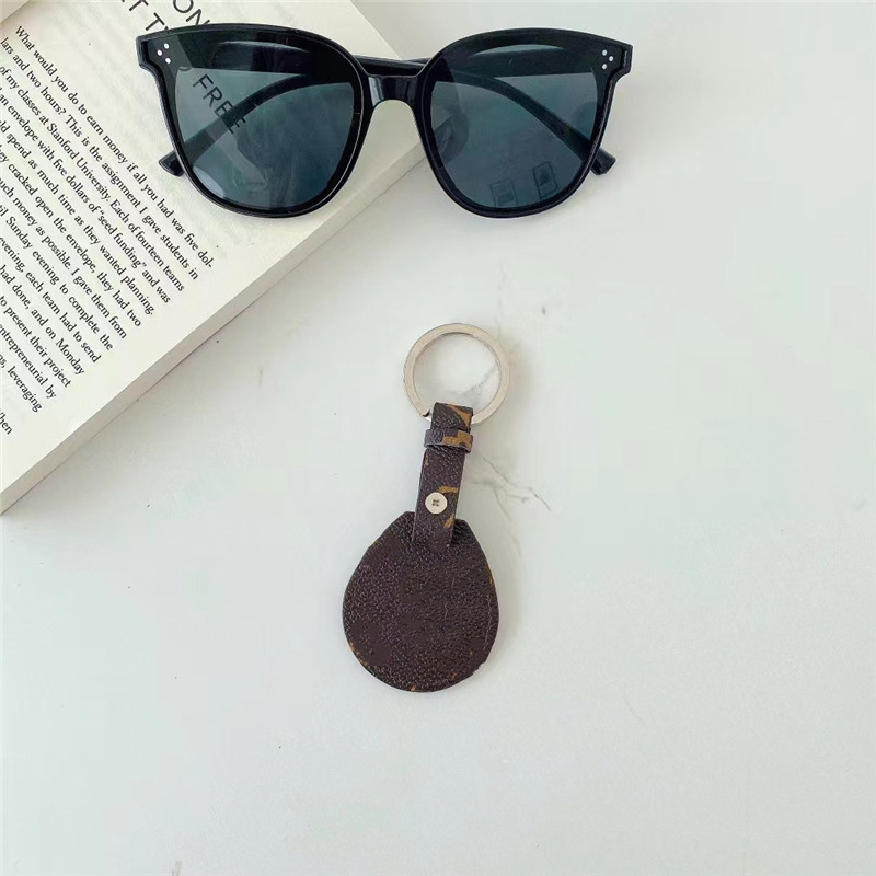 

Luxury pu Leather Cases for AirTag Finder Anti-Scratch Protetive Cover Letter Pattern With Keychain Carabiner 8865, L4-yellow flower