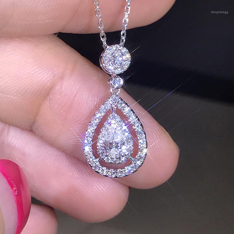 Pendentif Colliers Huitan Luxe Argent Couleur Femmes Collier De Mariage Plein Zircon Cristal Tempérament Accessoires Doux Déclaration Bijoux